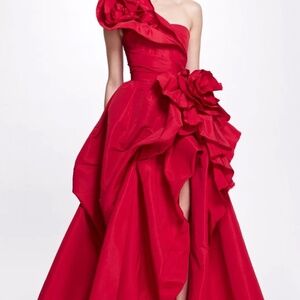 Sir Galahad Gown Size 8 - Red - Ships in 48 Hours